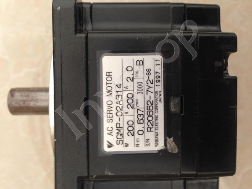 Yaskawa SGMP-02A314 servo motor