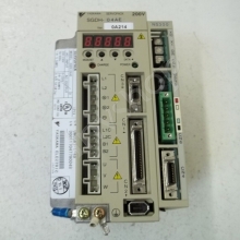 Yaskawa SGDH-04AE servo drives