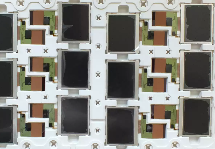 LQ035Q1DG01   Sharp   3.5 inch 320(RGB)×240   lcd display screens