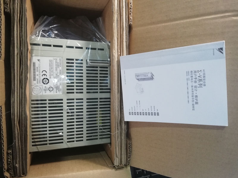 SGDH-10AE Yaskawa servo Neu und Original