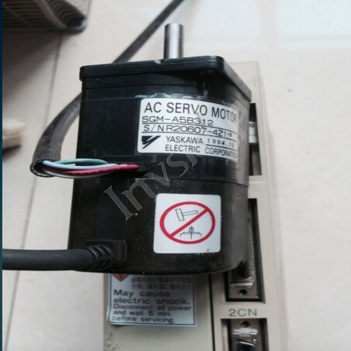 Used SGM-01A3SO11 Yaskawa 1PC servo motor