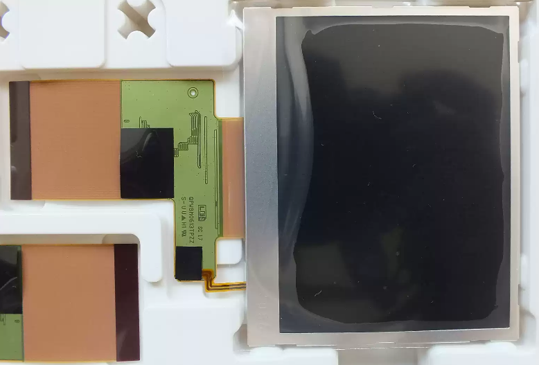 LQ035Q1DG01   Sharp   3.5 inch 320(RGB)×240   lcd display screens