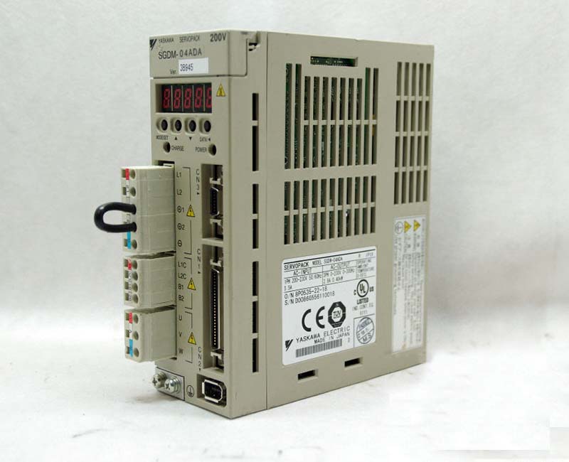 SGDM-04ADA Yaskawa-Servo-Motor-Antrieb