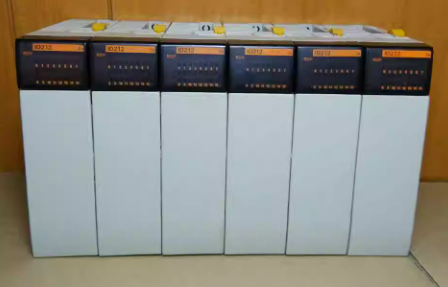 INPUT UNIT CQM1-ID213 OMRON PLC CQM1-ID213