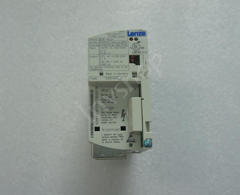 E82EV251-2C LENZE frequency changer New