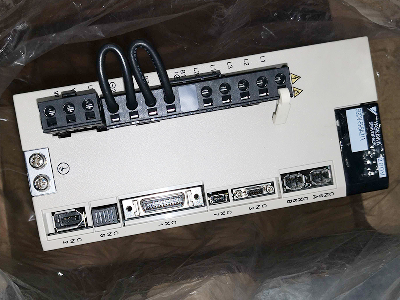 Yaskawa Servo Drive SGDV-5R5A21A