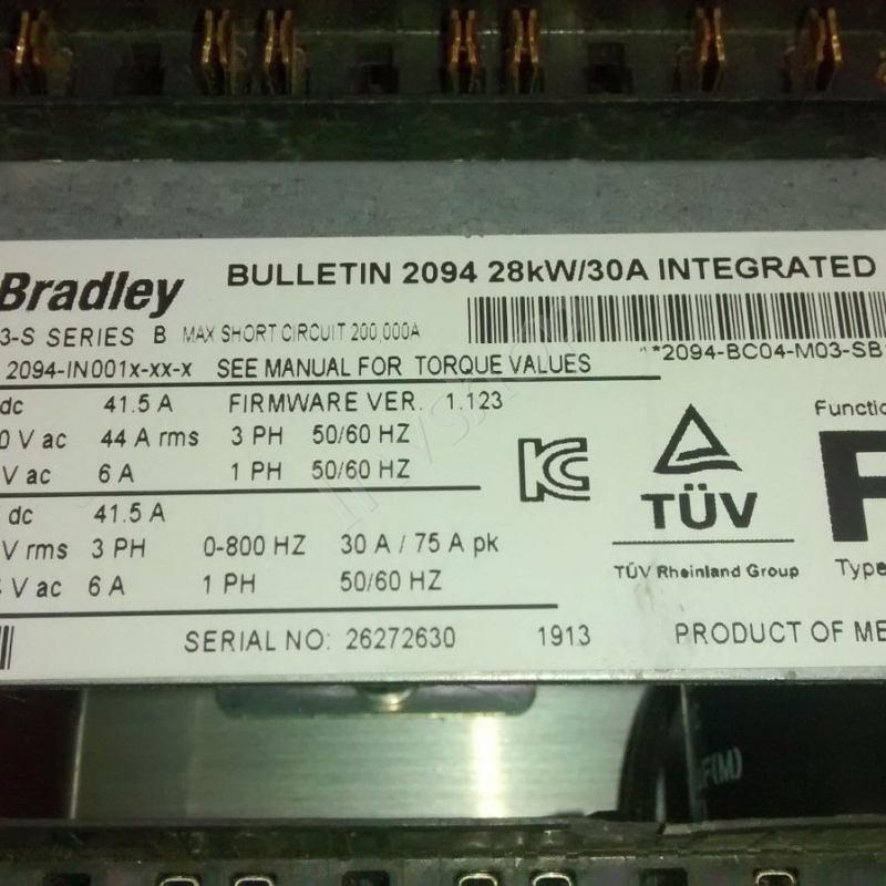 Allen Bradley 2094-BC04-M03-S Servo axis module