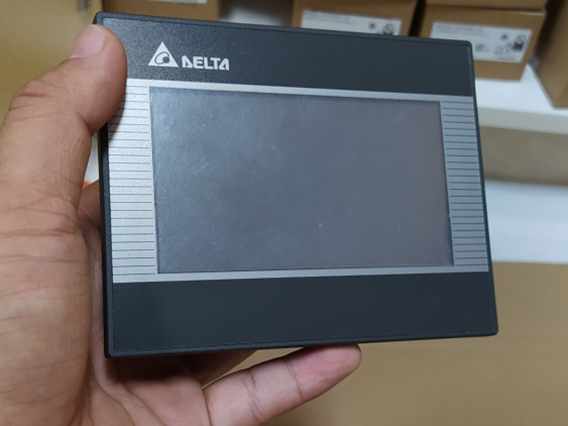 DOP - B03S211 DVP03E211 95 Touch Panel New and Original
