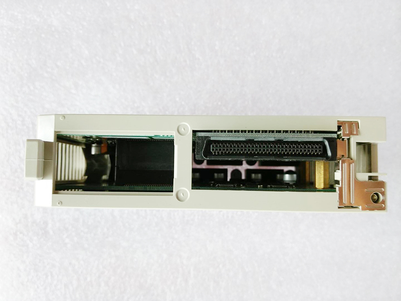 OMRON CS1W Series CS1W-MAD44 PLC nuit module