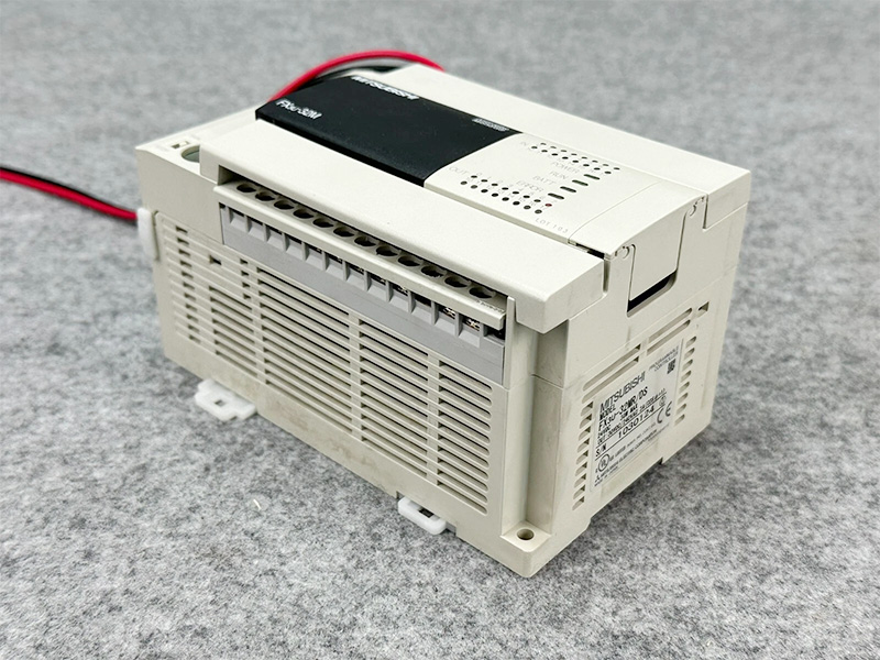 MITSUBISHI SPS FX3U-32MR-DS