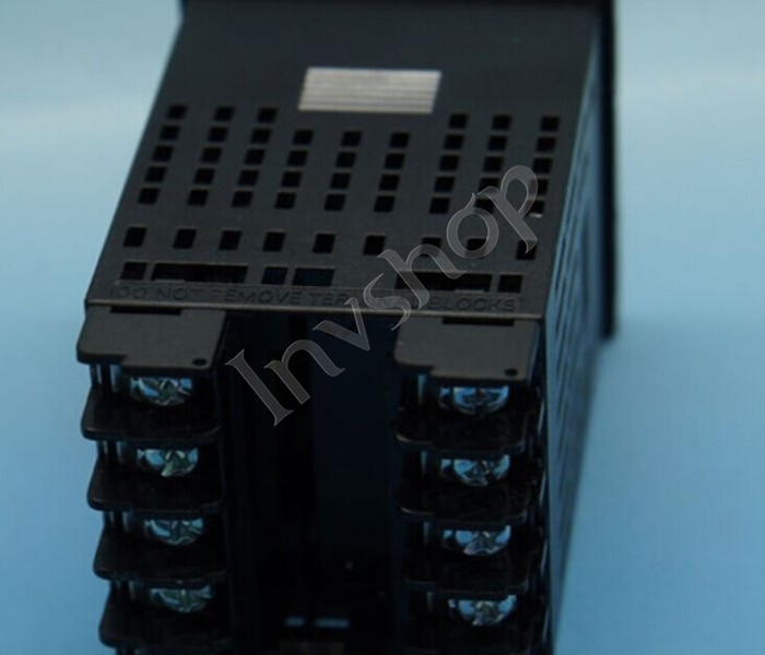 New Omron E5CN-C2MTD-500 AC/DC24 Temperature Controller