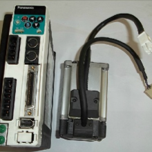 MBDDT2210003+MHMD042P1U PLC