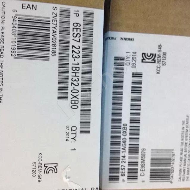 Omron E3A-R3M2 photoelectric sensors