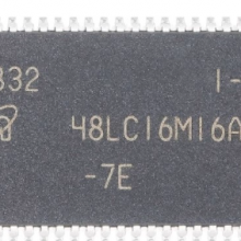 MT48LC16M16A2-7E Memory chip