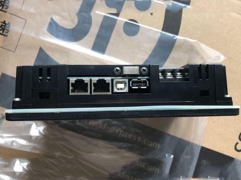 Das HMI V706CD mit guter Qualität für die Industrie