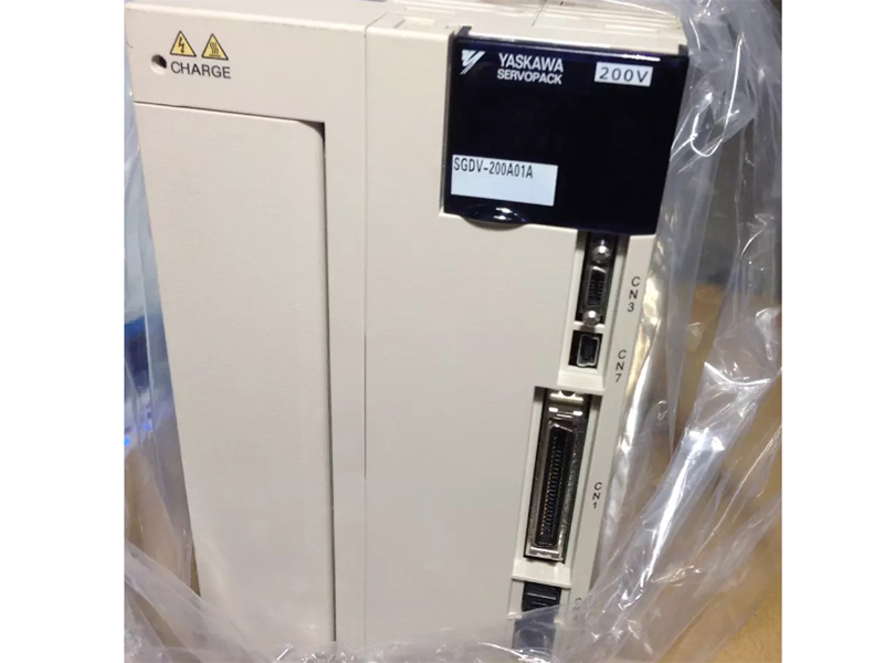 new YASKAWA SGDV-200A01A SERVO DRIVE