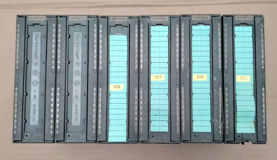 NEW IN BOX SIEMENS DIGITAL INPUT Module 6ES7 321-BL00-0AA0