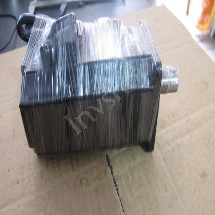 Yaskawa SGMAH-04A1A61 USED servo motor