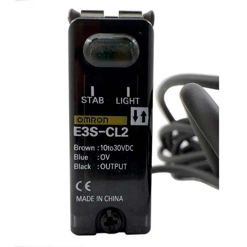 new Omron E3S-CL2 Photoelectric sensor switch