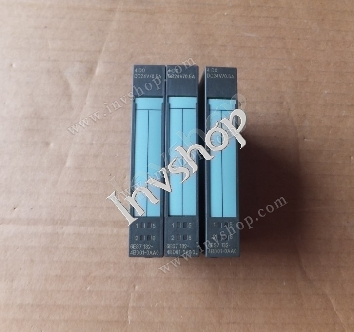 Das neue 4 DO6ES7 132-4BD01-0AA06ES7132-4BD01-0AA0 ursprÃ¼ngliche Farbe