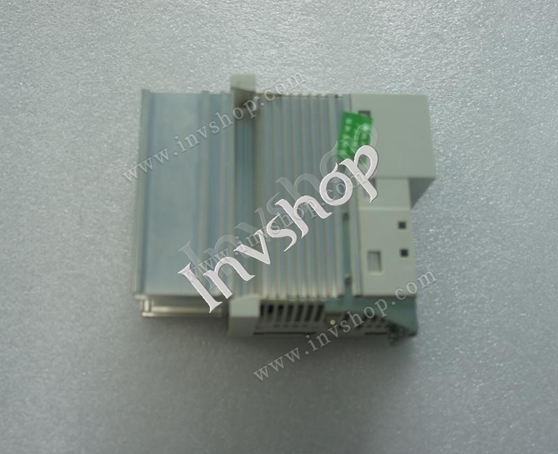 E82EV251-2C LENZE Frequenzumrichter Neu