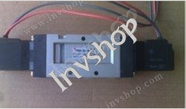 Original new Japan imported SMC solenoid valve VF5220-5GB-03