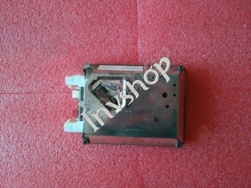 SHARP LQ4RB17 4 inch LCD screen with good color spot